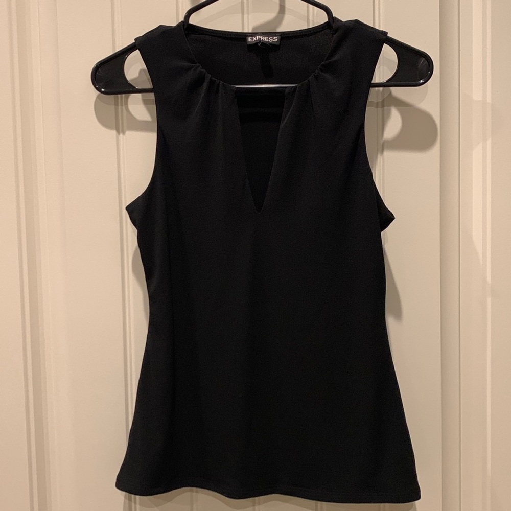 Express XS keyhole tank